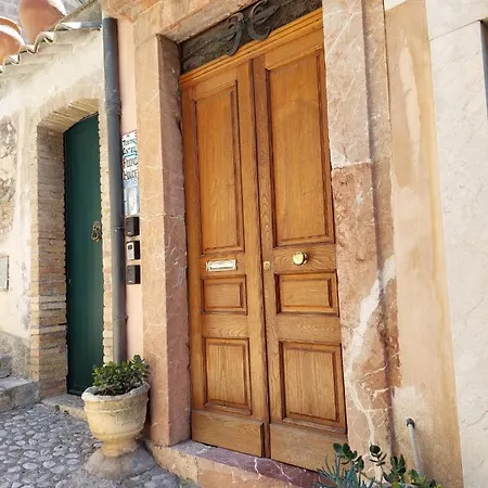 Appartamento Al Teatro Antico Rooms&house Taormina