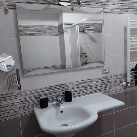 Al Teatro Antico Rooms&house *