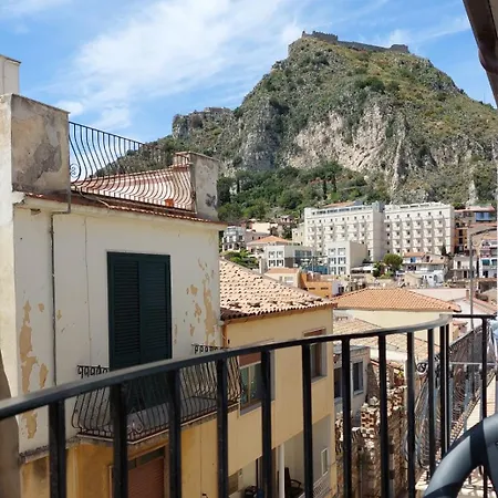 Al Teatro Antico Rooms&house